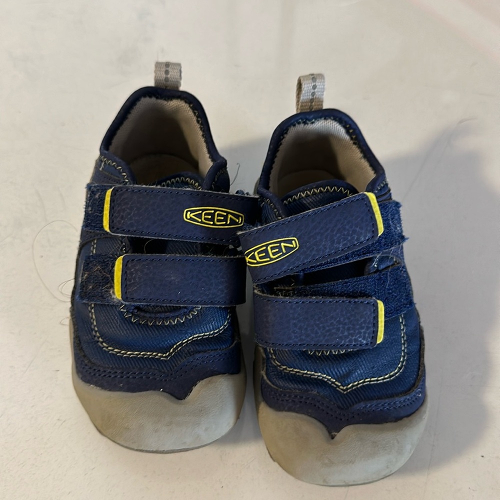 Keens sneaker for kids